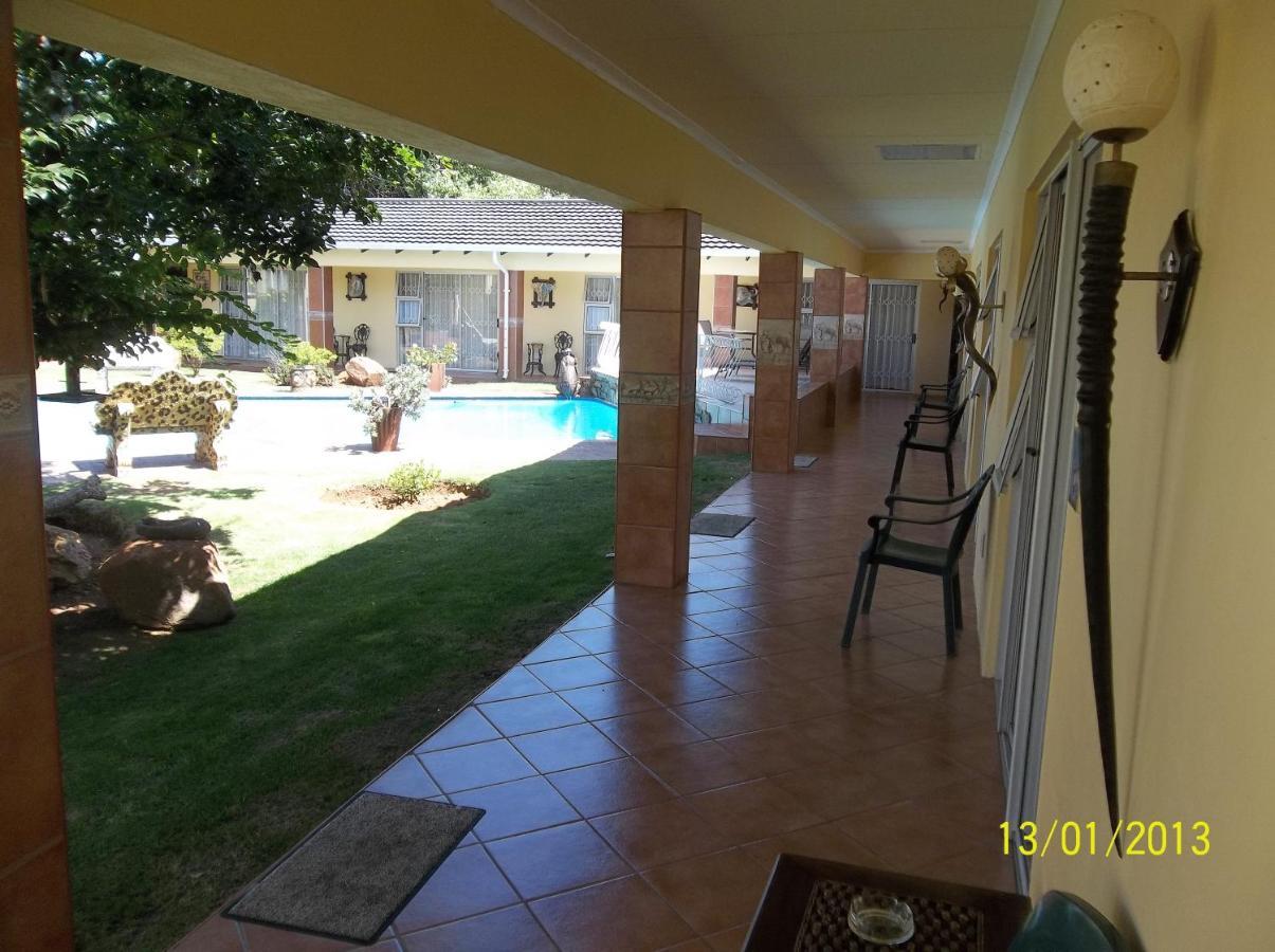 African Elephant Guesthouse 杰米斯顿 外观 照片