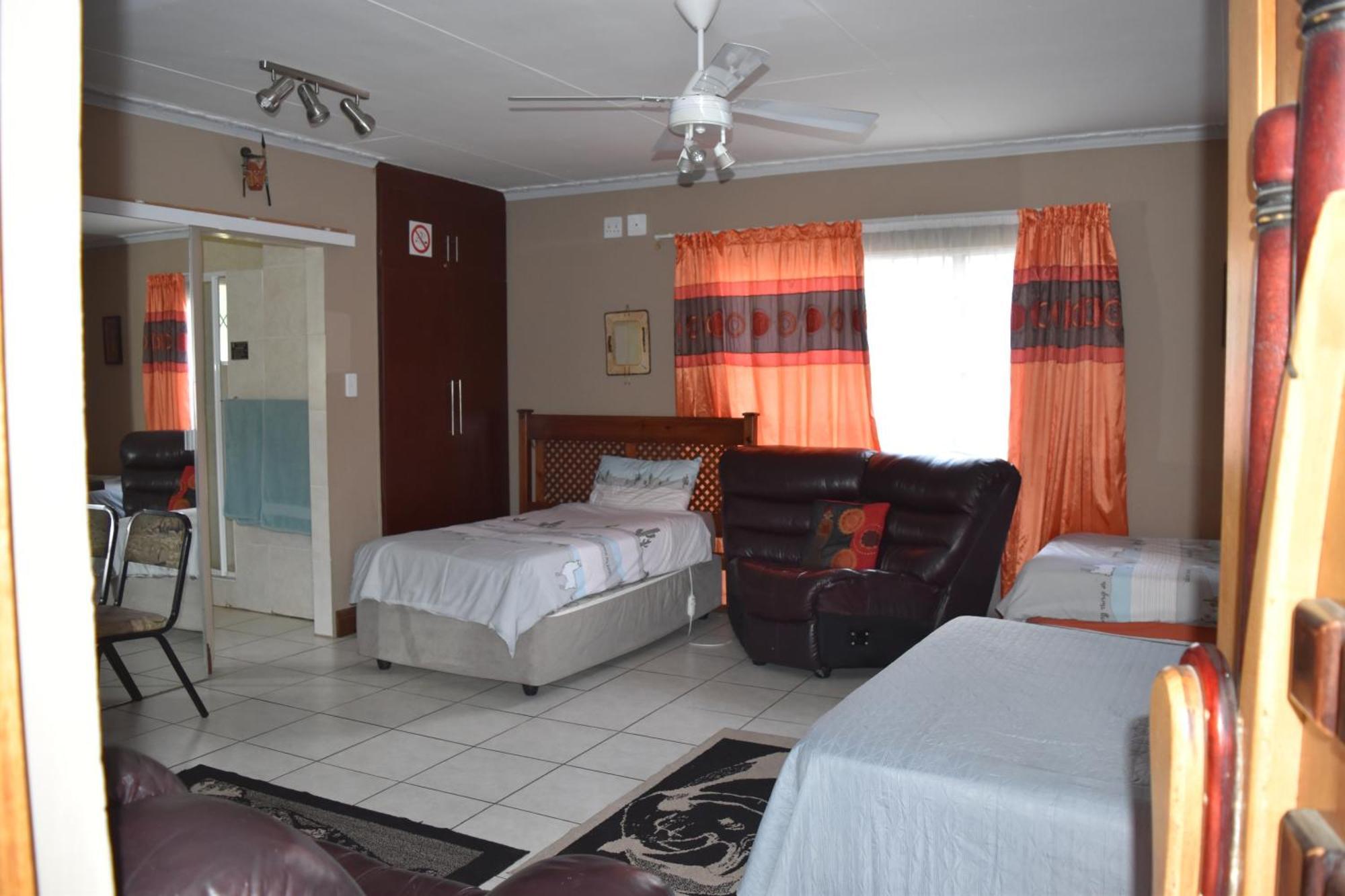 African Elephant Guesthouse 杰米斯顿 外观 照片